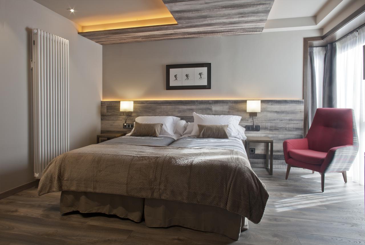 Hotel Boutique La Neu Benasque Zewnętrze zdjęcie